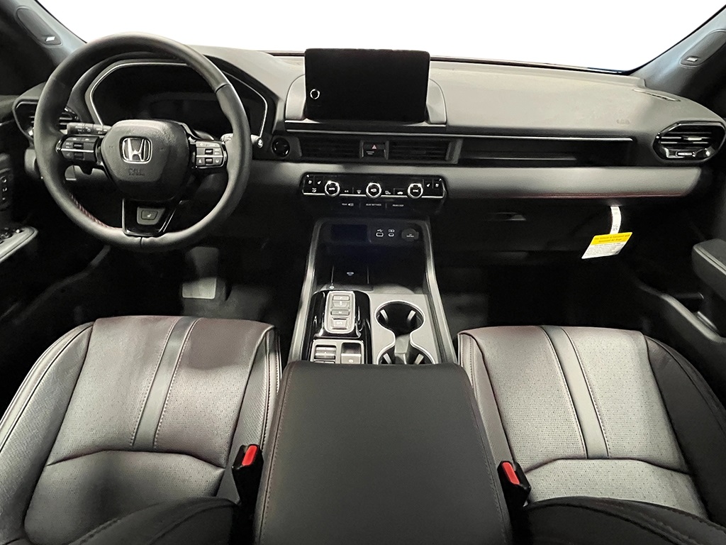 2025 Honda Pilot Black Edition photo 13
