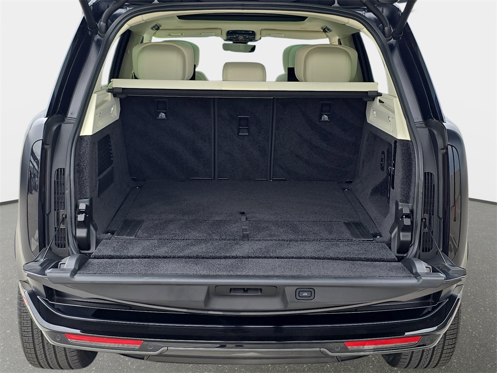 2023 Land Rover Range Rover Autobiography photo 9