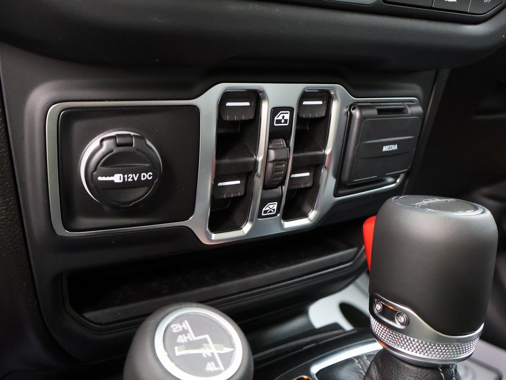 2025 Jeep Gladiator Sport photo 34