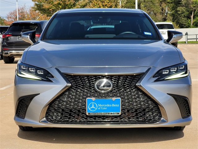 2022 Lexus ES 350 F SPORT photo 2