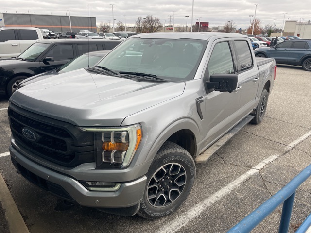 2021 Ford F-150 XLT's photo