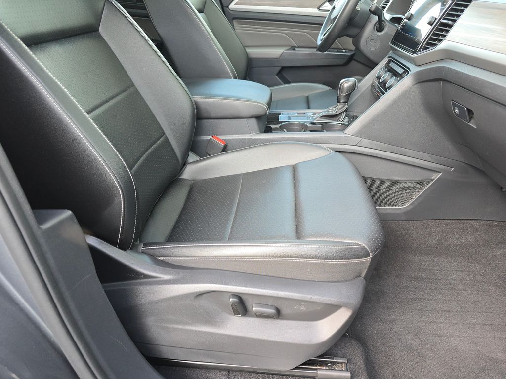 2021 Volkswagen Atlas SEL photo 15
