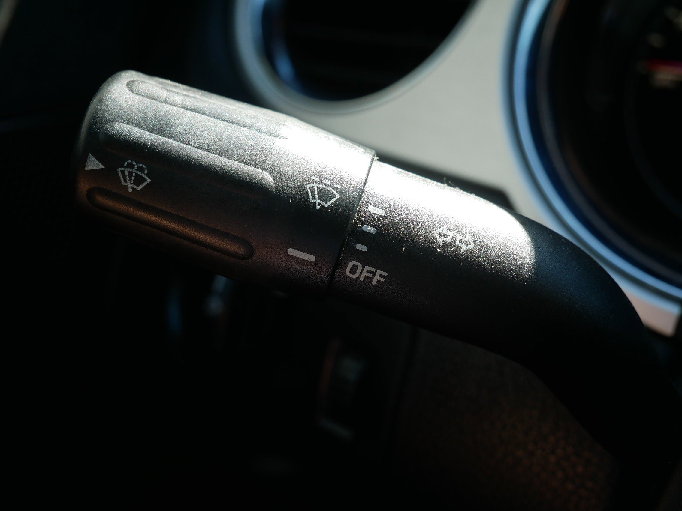 2014 Ford Mustang V6 Premium photo 25