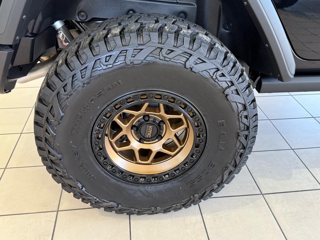 2025 Jeep Wrangler Rubicon photo 20