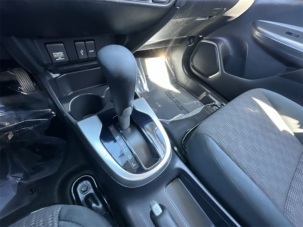 2017 Honda Fit LX photo 28