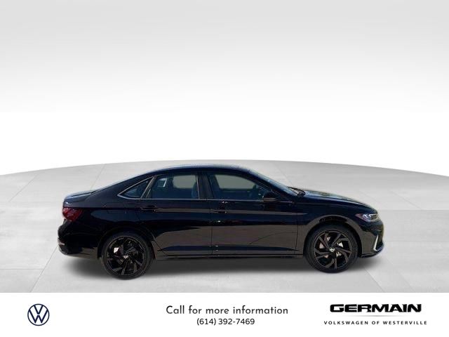 2026 Volkswagen Jetta 1.5T SE photo 4