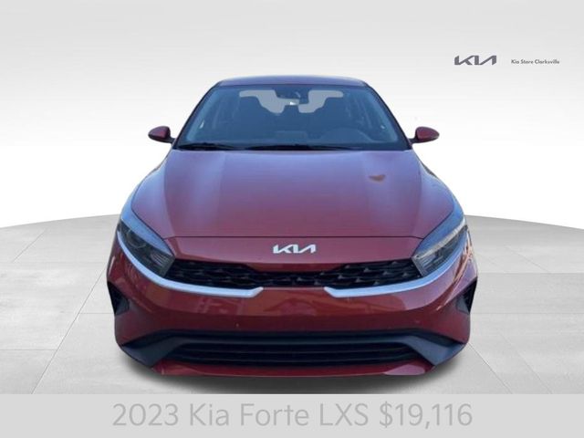 2023 Kia Forte LXS photo 2