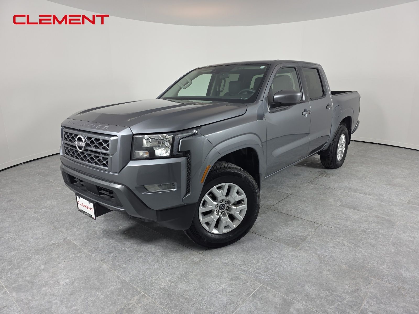 2023 Nissan Frontier SV's photo