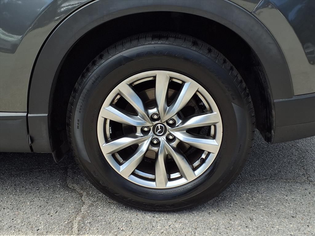 2017 Mazda CX-9 Touring photo 4