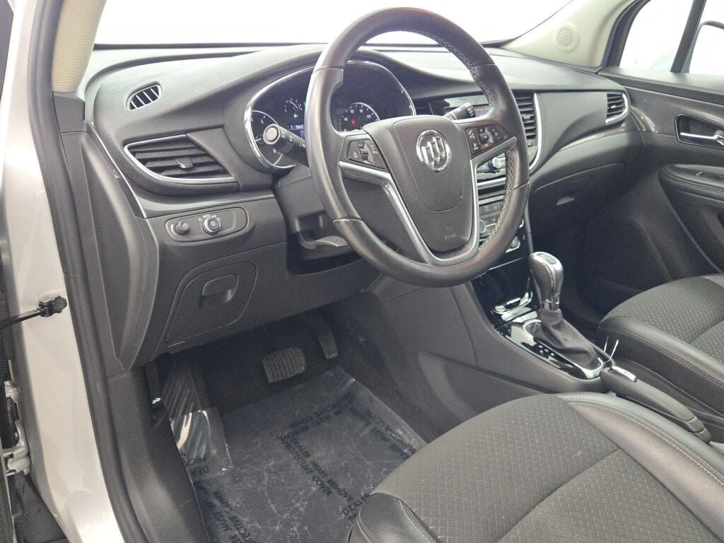 2022 Buick Encore Preferred photo 19