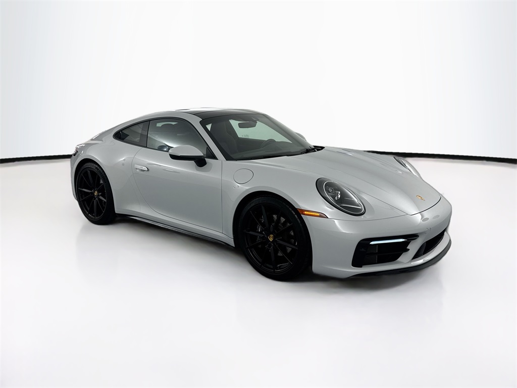 2024 Porsche 911 T 4 photo 3