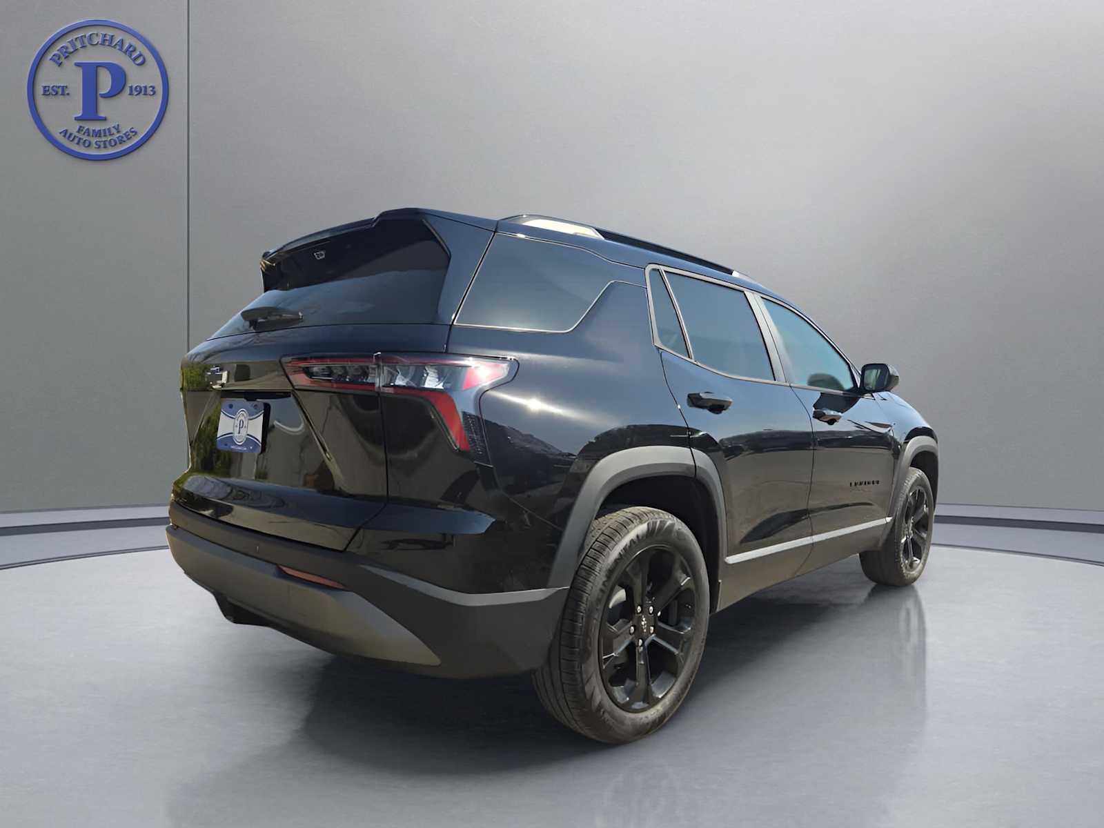 2025 Chevrolet Equinox LT photo 3