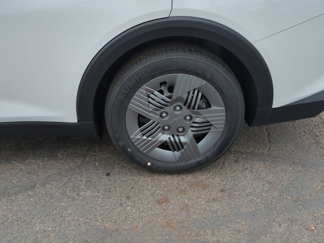 2025 Kia K4 LX photo 27