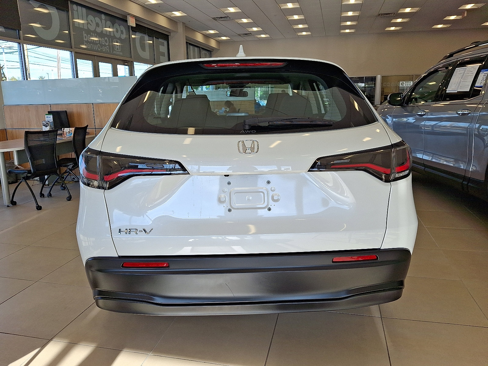 2023 Honda HR-V LX photo 4