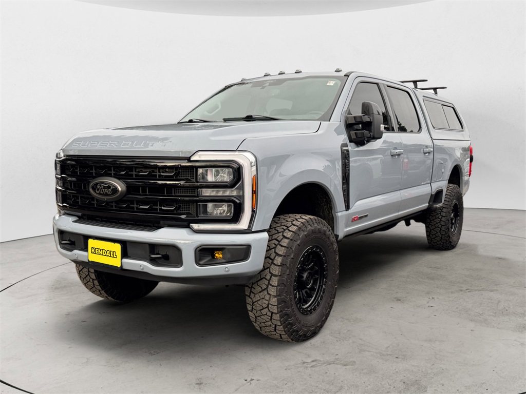 2024 Ford F-350 Super Duty Lariat's photo
