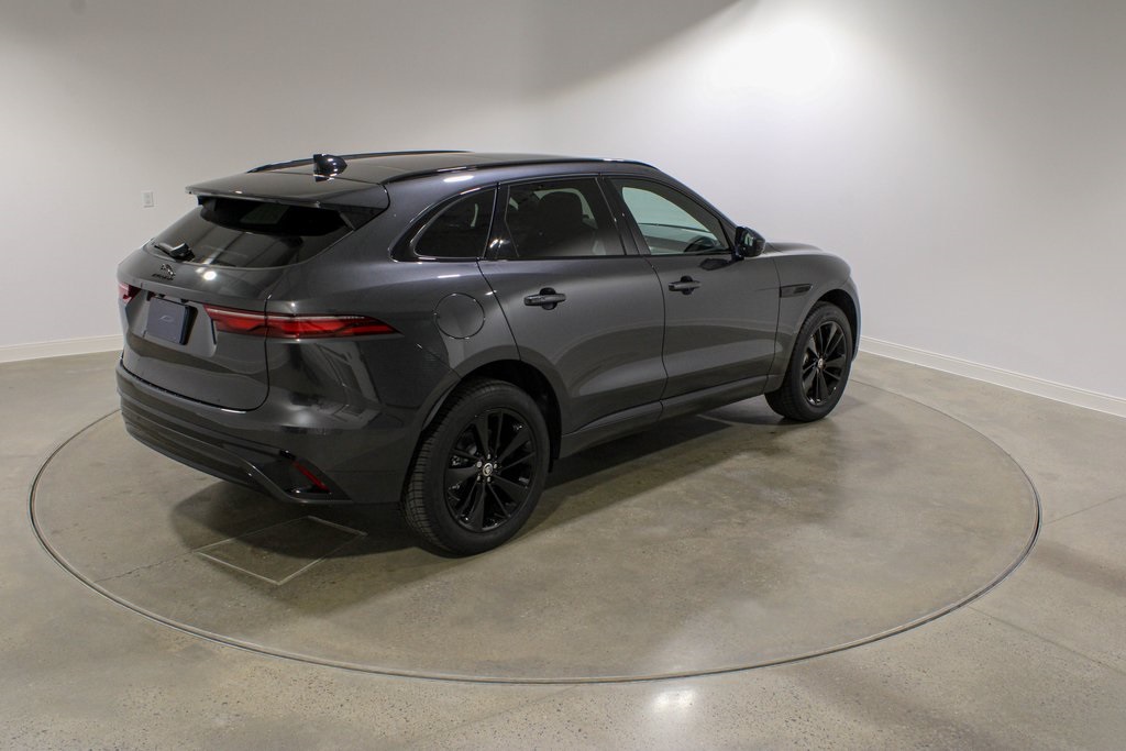 2025 Jaguar F-PACE P250 R-Dynamic S photo 4