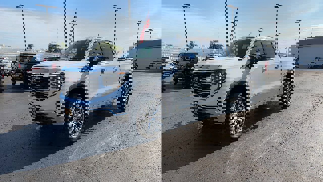 2023 Gmc Sierra 1500 SLT photo 3