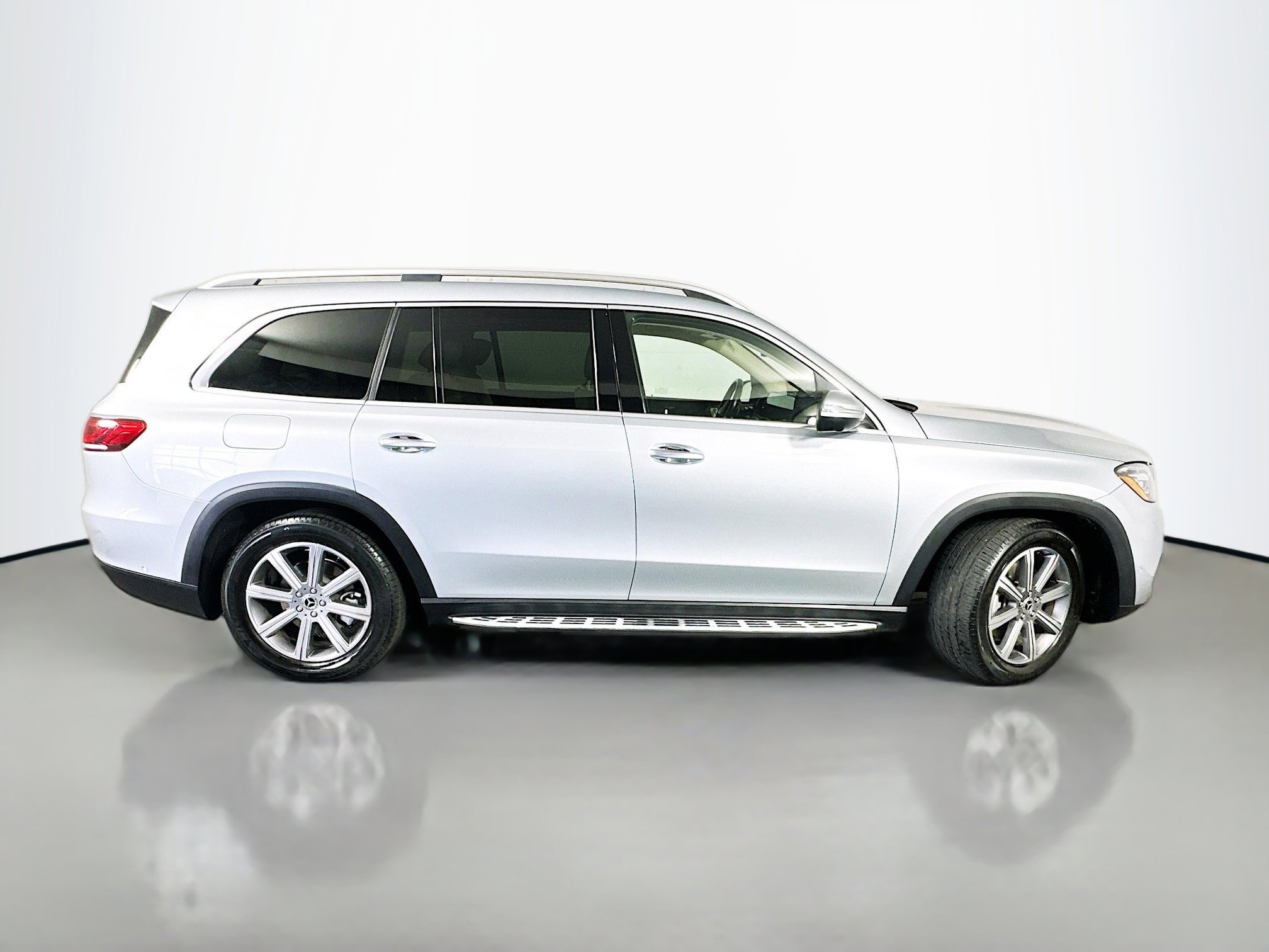 2022 Mercedes Benz GLS 450 4MATIC photo 8