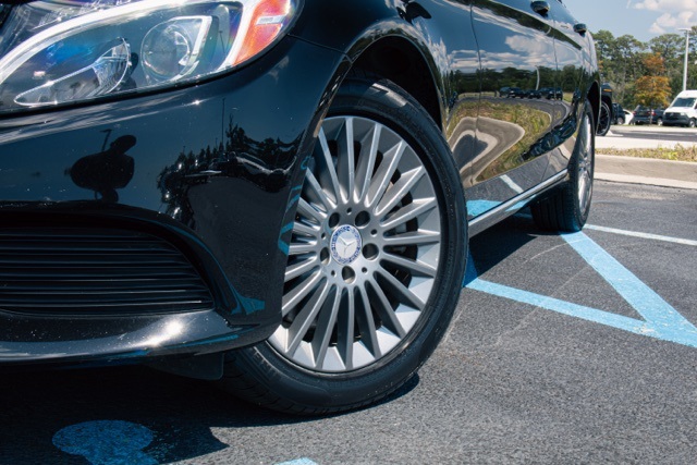 2015 Mercedes Benz C 300 4MATIC photo 6