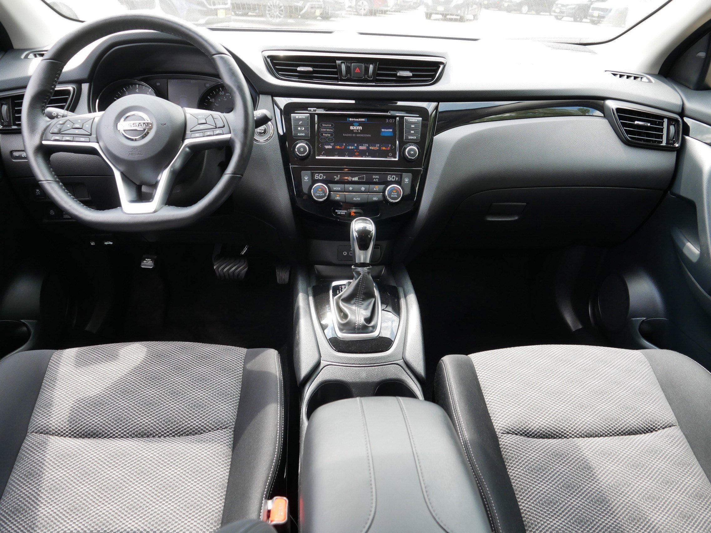 2022 Nissan Rogue Sport SV photo 10