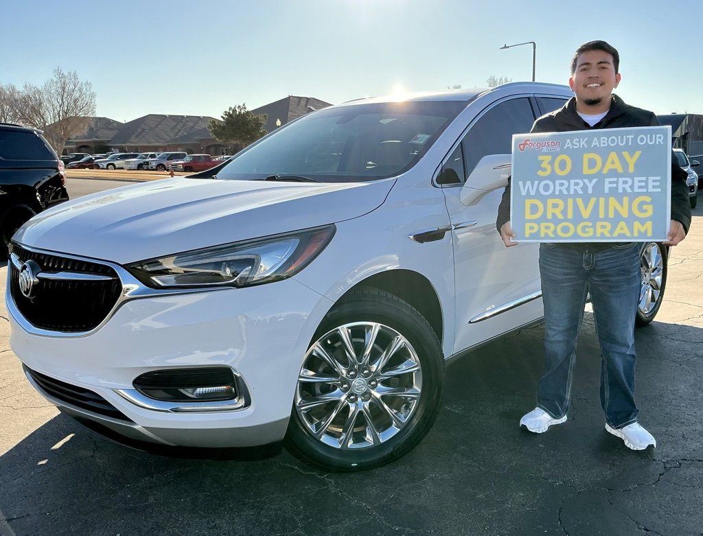 2020 Buick Enclave Essence's photo