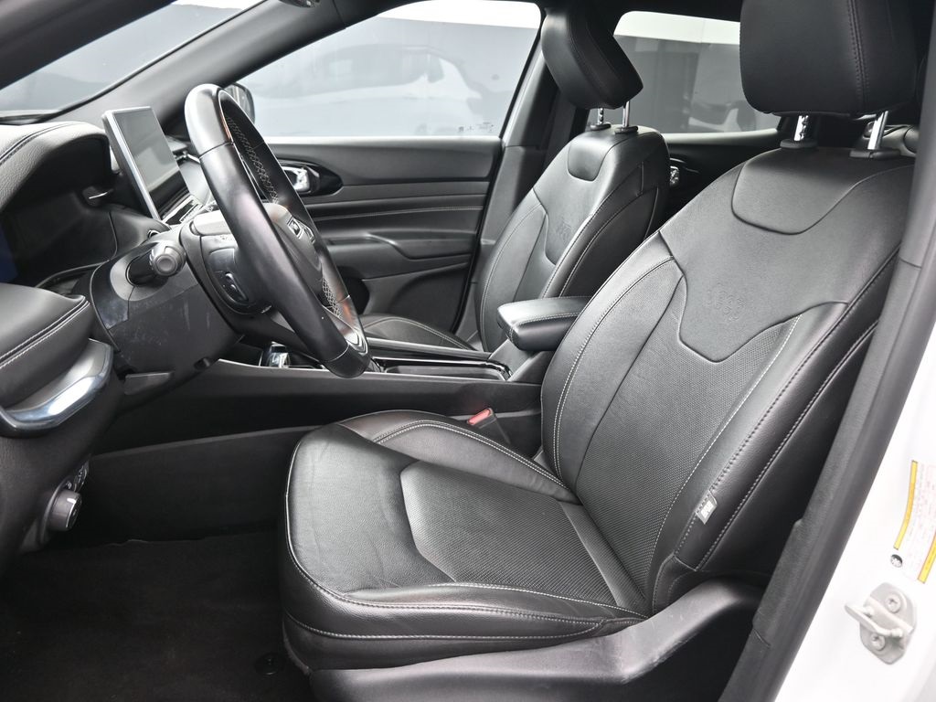 2022 Jeep Compass High Altitude photo 2