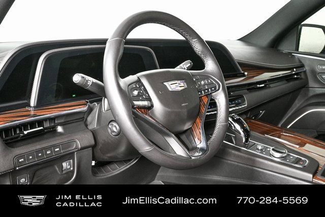 2021 Cadillac Escalade Premium Luxury photo 3
