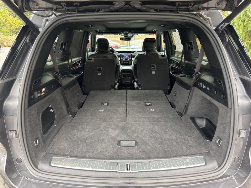 2021 Jeep Grand Cherokee Overland Sport photo 40