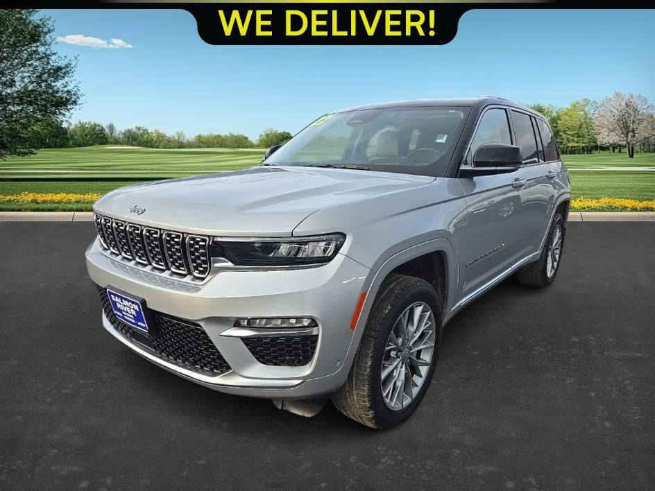 2022 Jeep Grand Cherokee Summit's photo