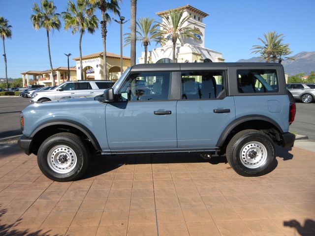 2025 Ford Bronco 4-Door Base's photo