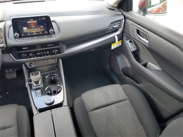 2026 Nissan Rogue SV photo 8