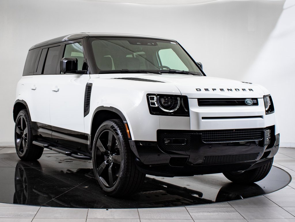 2025 Land Rover Defender 110 X-Dynamic SE photo 10