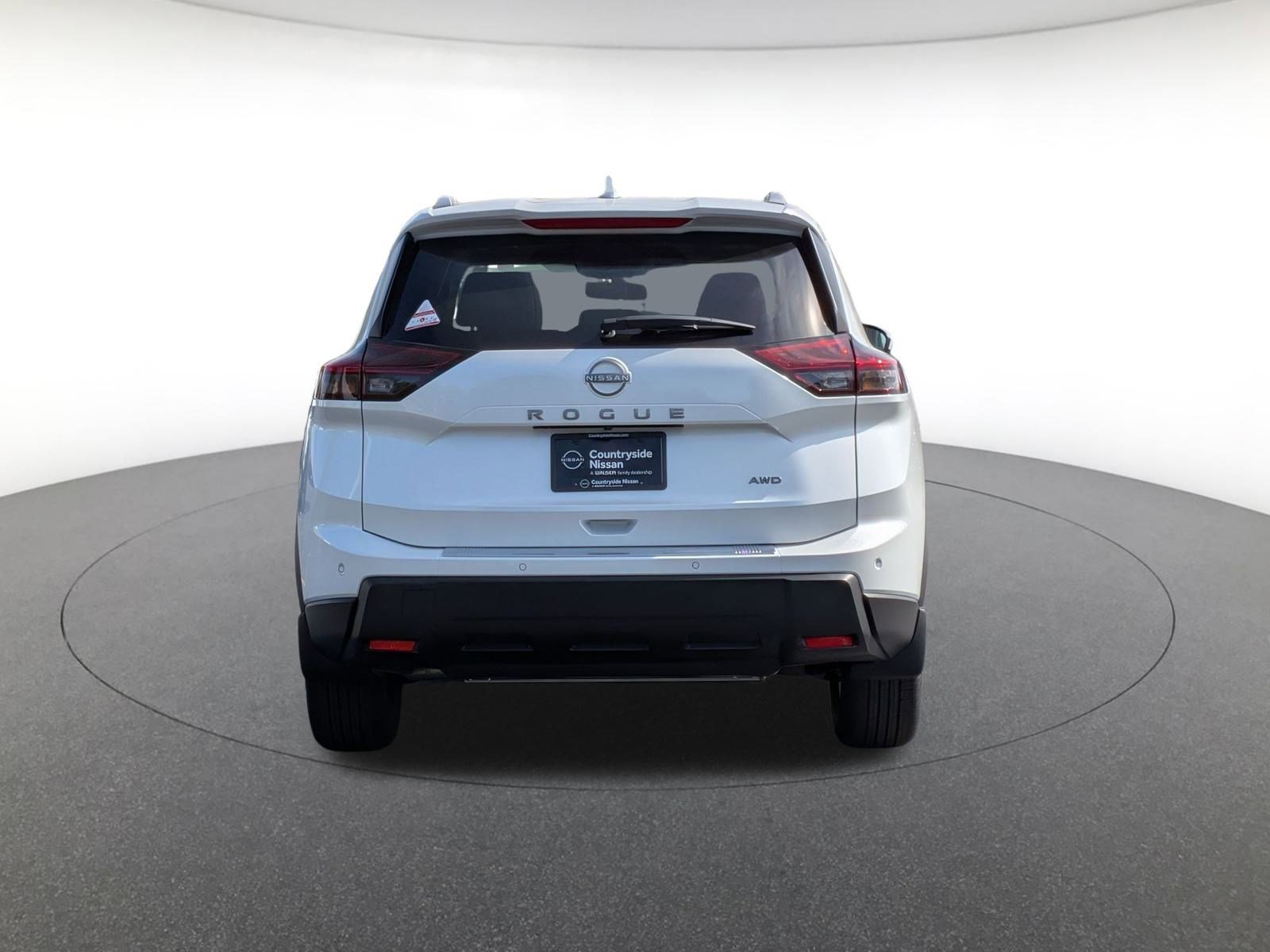 2026 Nissan Rogue SV photo 5