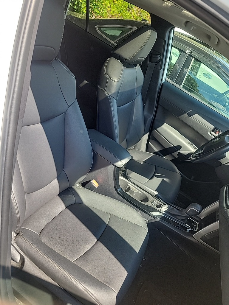 2022 Toyota Corolla Cross XLE photo 10