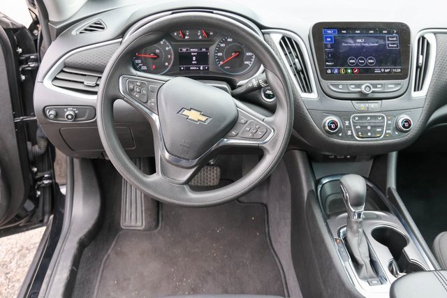 Used 2023 Mosaic Black Metallic Chevrolet LT image 19