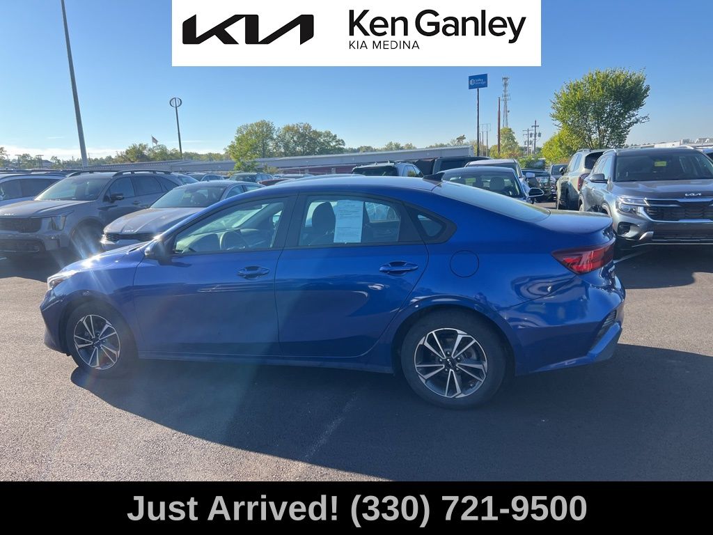 2024 Kia Forte LXS photo 8