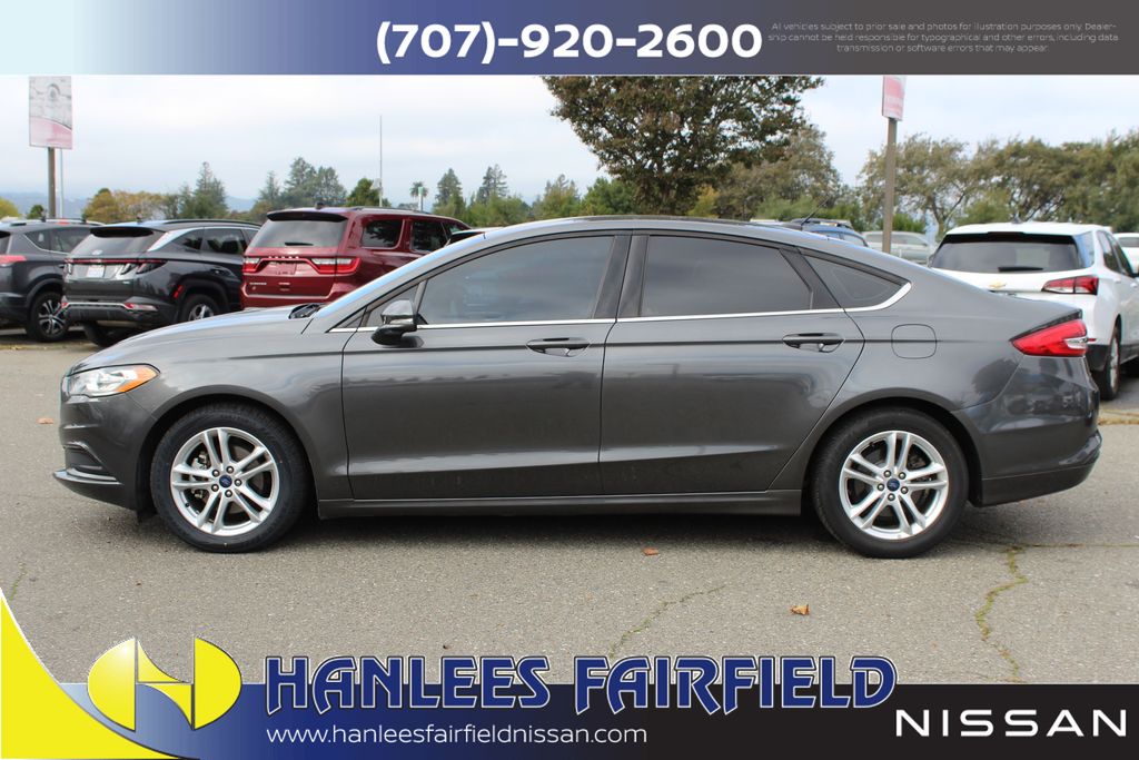 2018 Ford Fusion SE photo 2