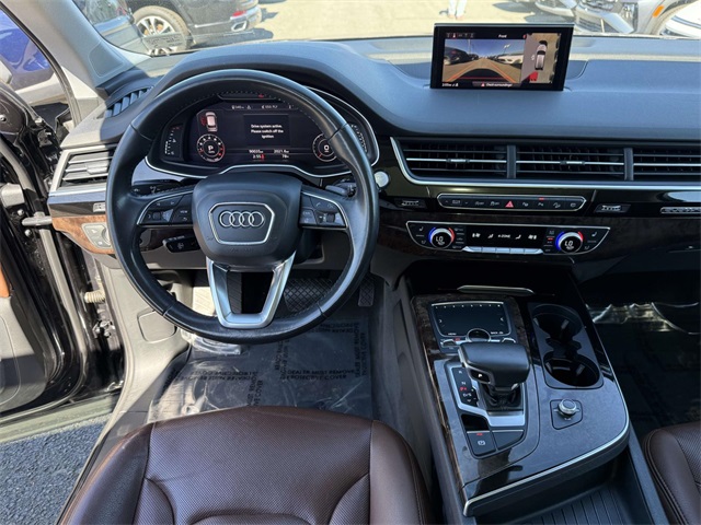 2019 Audi Q7 55 Premium Plus photo 13