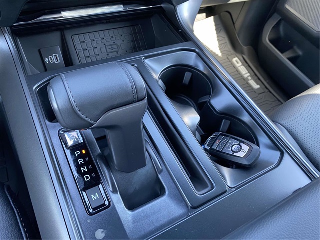 2025 Ford F-150 Lariat photo 15