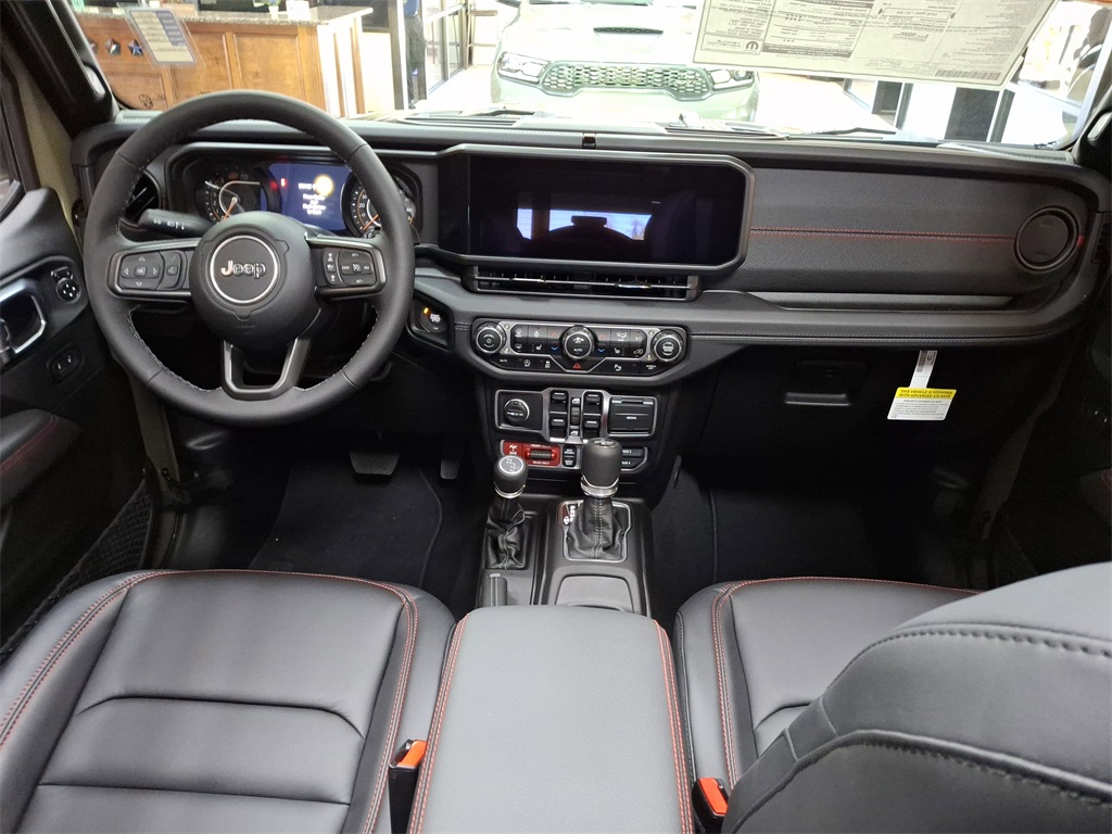 2025 Jeep Wrangler Rubicon photo 14