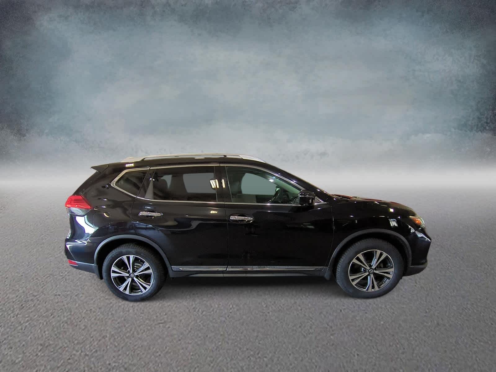 2017 Nissan Rogue SL photo 9