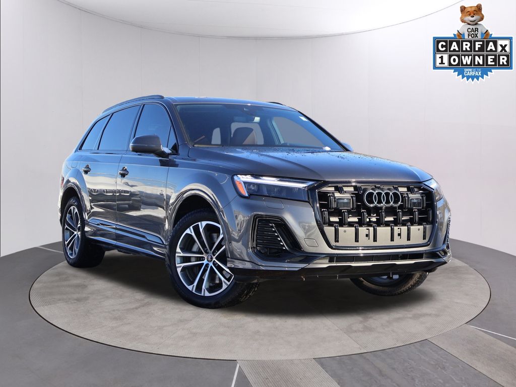 2025 Audi Q7 Premium Plus's photo
