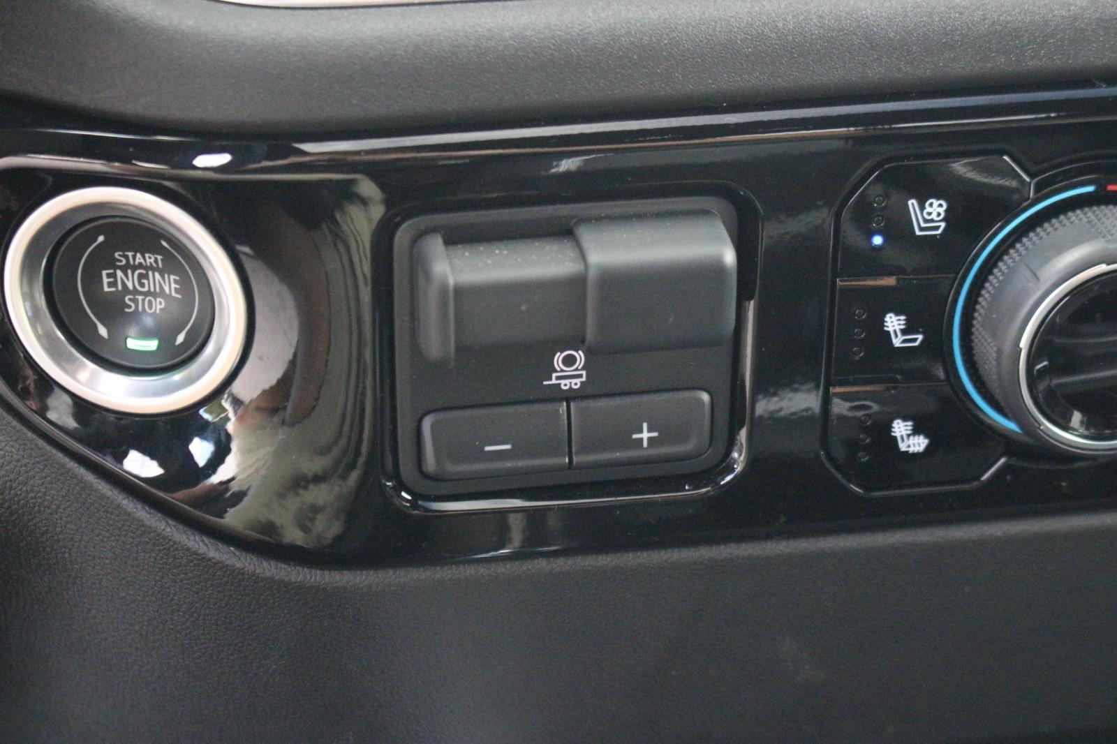 2024 Chevrolet Silverado 3500HD High Country photo 25