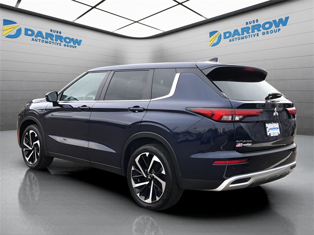 2024 Mitsubishi Outlander SE photo 3