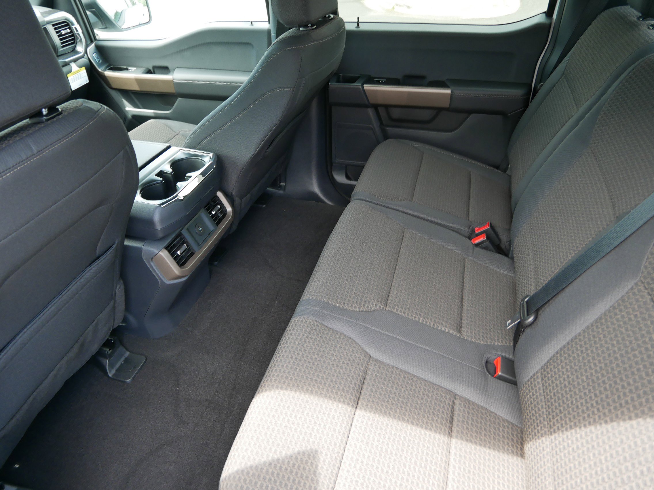 2025 Ford F-150 STX photo 10