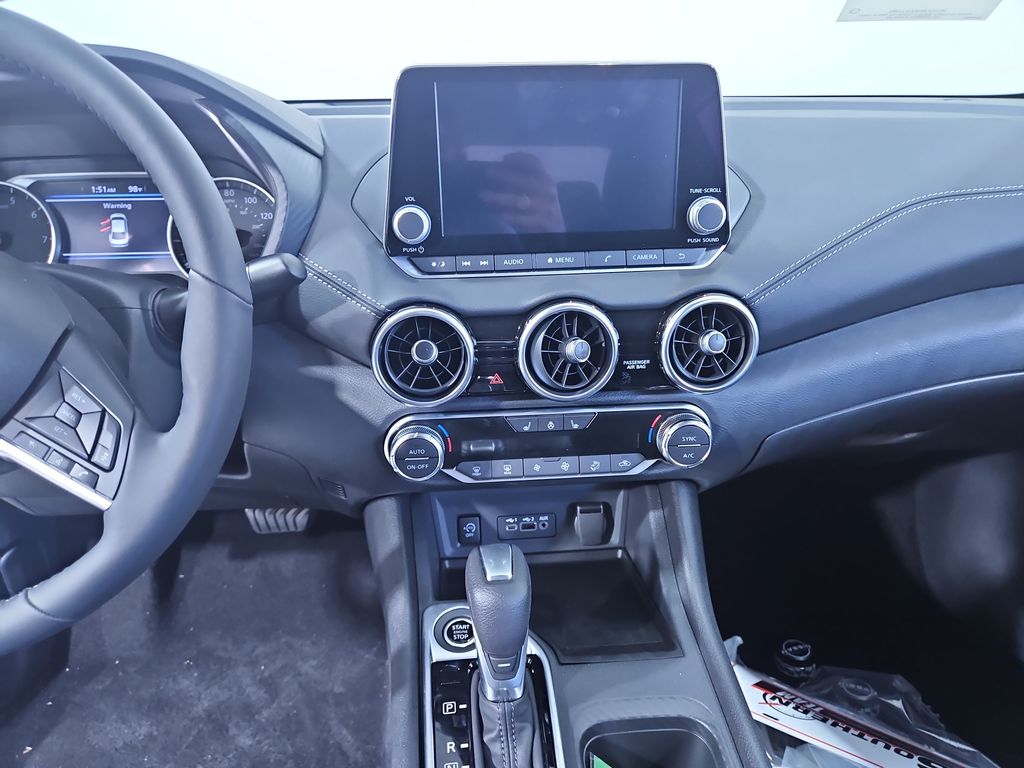 2025 Nissan Sentra SV photo 16