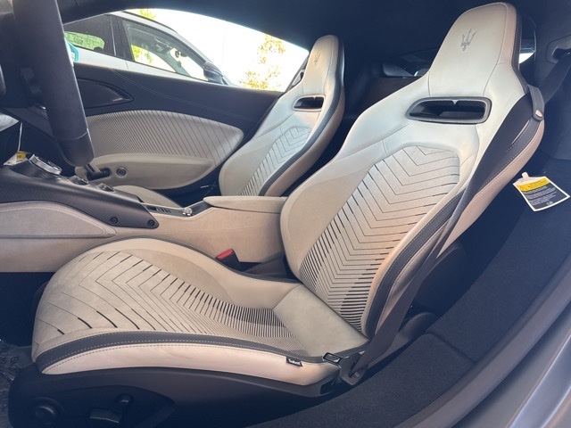 2023 Maserati MC20 Base photo 10