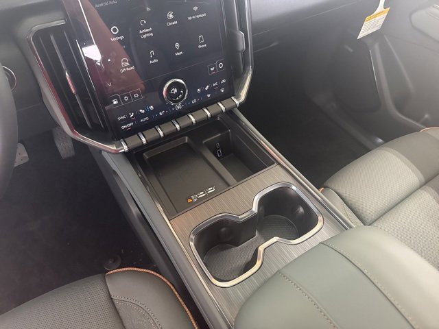 2026 Gmc Acadia AT4 photo 2