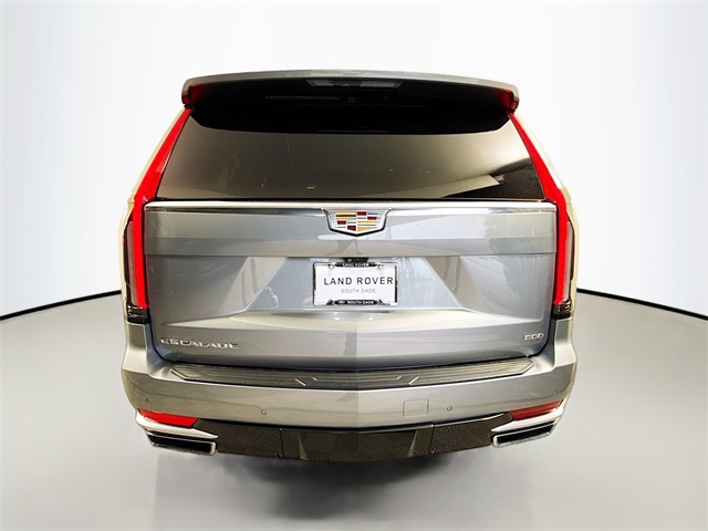 2023 Cadillac Escalade ESV Premium Luxury photo 3