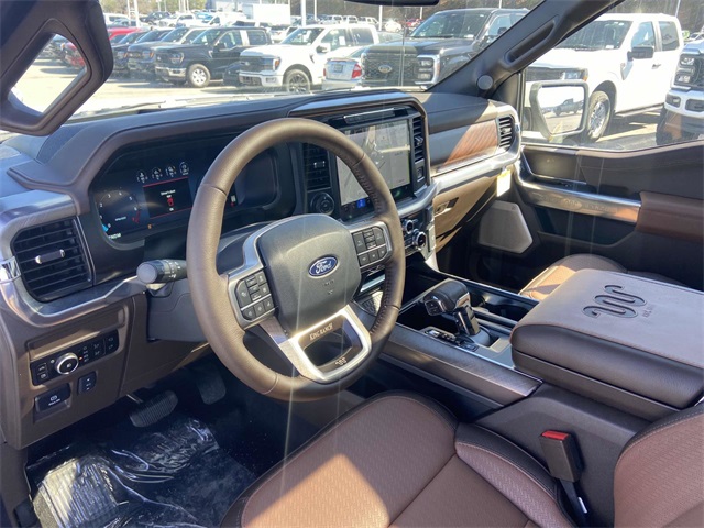 2025 Ford F-150 King Ranch photo 12